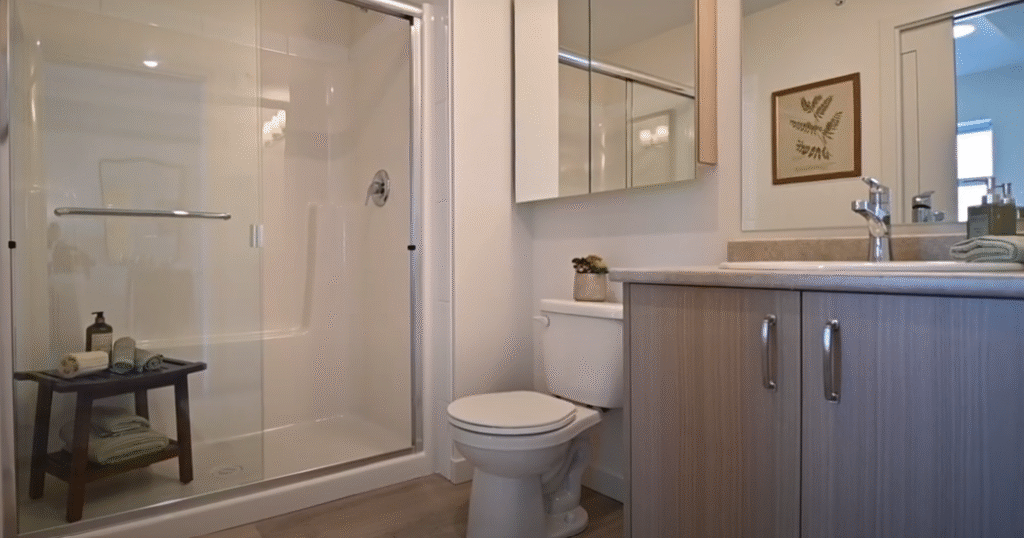 1 Bed, 1 Bath-Bathroom